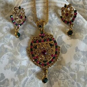 Indian Gold/Pink Necklace and Earrings Set